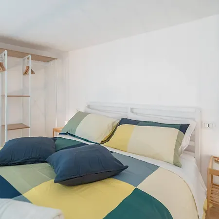 Apartment Eleinad *