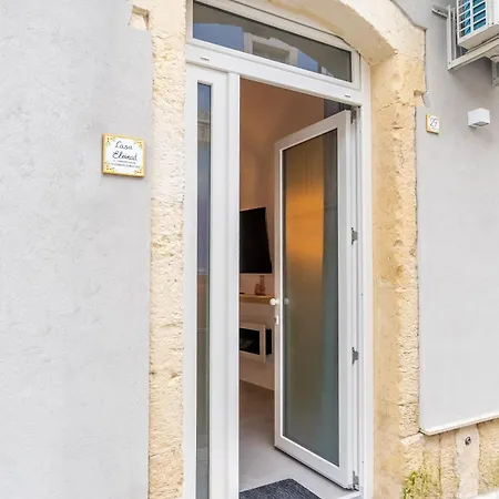 Eleinad Apartment