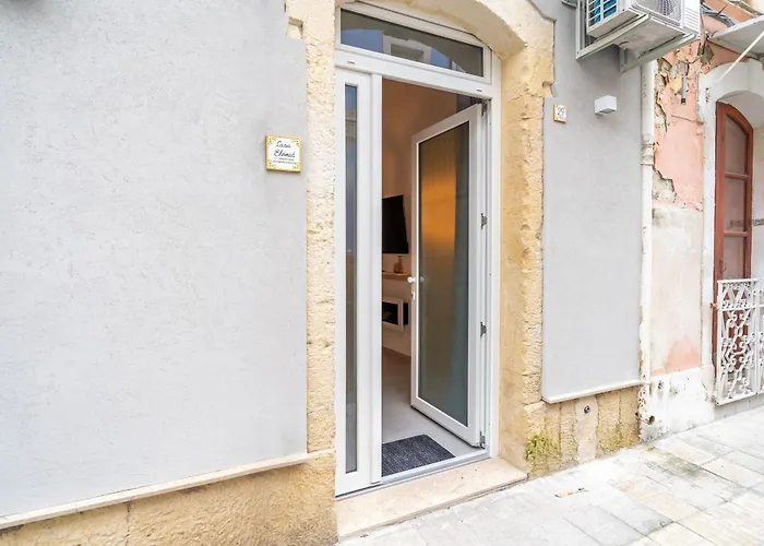 Apartment Eleinad Elegante A Pochi Passi Da Ortigia